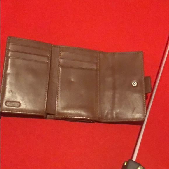 🟡COACH Signature Canvas Trifold Wallet - Picture 3 of 4